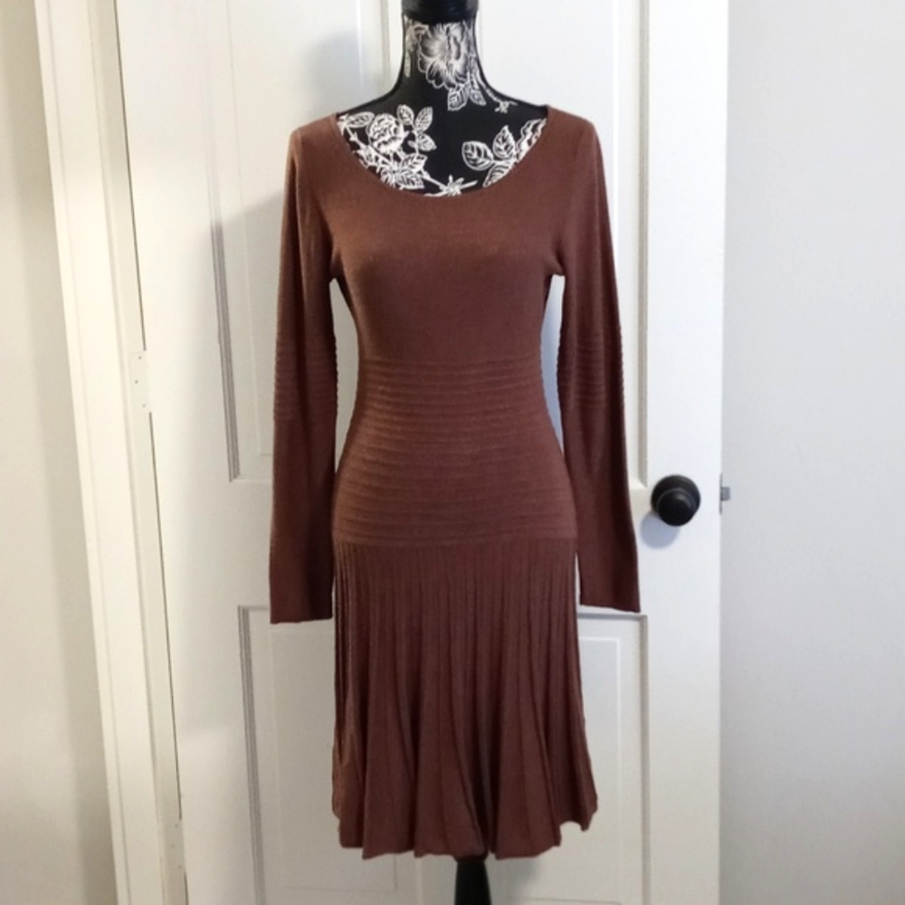 🆕️ 💋Max Studio💋 - Tobacco Brown Knee Length Knit Sweater Dress